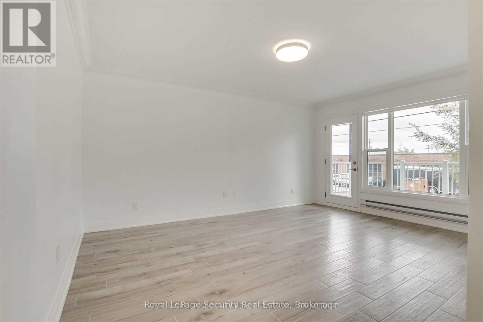 148 Portland Street, Toronto, Ontario  M8Y 1B2 - Photo 22 - W12438649