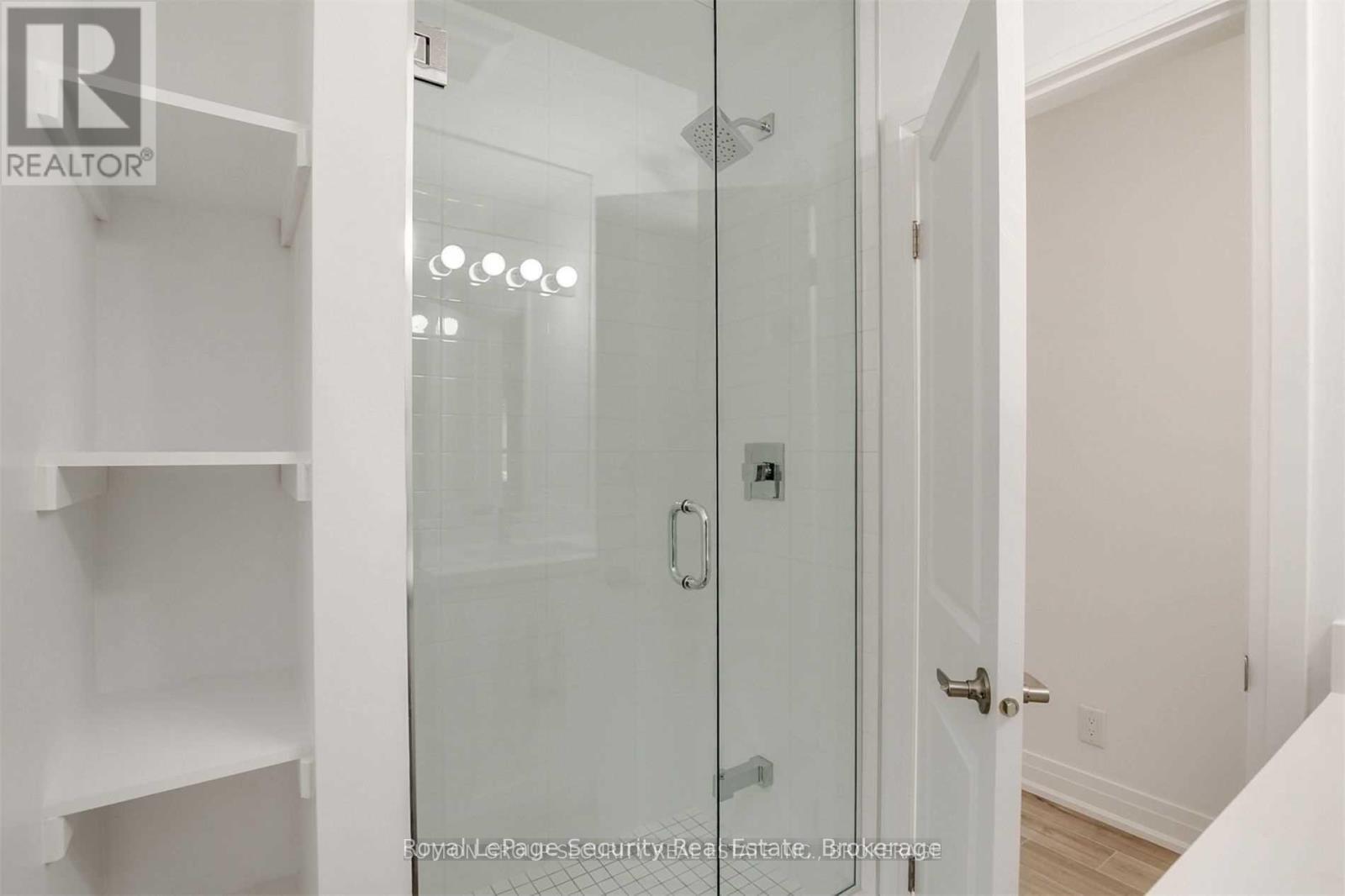 148 Portland Street, Toronto, Ontario  M8Y 1B2 - Photo 30 - W12438649