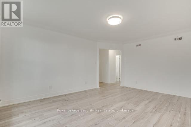 148 Portland Street, Toronto, Ontario  M8Y 1B2 - Photo 33 - W12438649