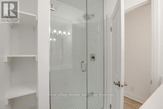 148 Portland Street, Toronto, Ontario  M8Y 1B2 - Photo 47 - W12438649