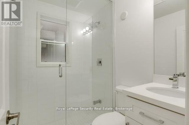 148 Portland Street, Toronto, Ontario  M8Y 1B2 - Photo 7 - W12438649
