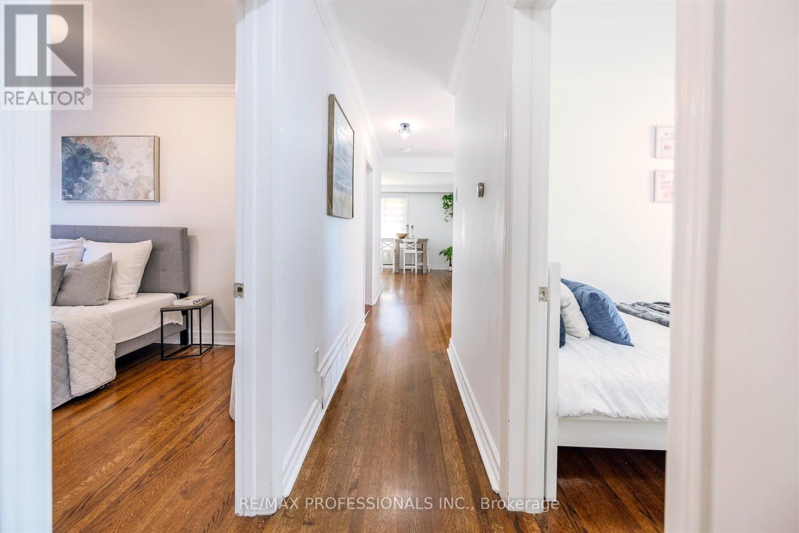 16 Monet Avenue, Toronto, Ontario  M9C 3N7 - Photo 15 - W12438681