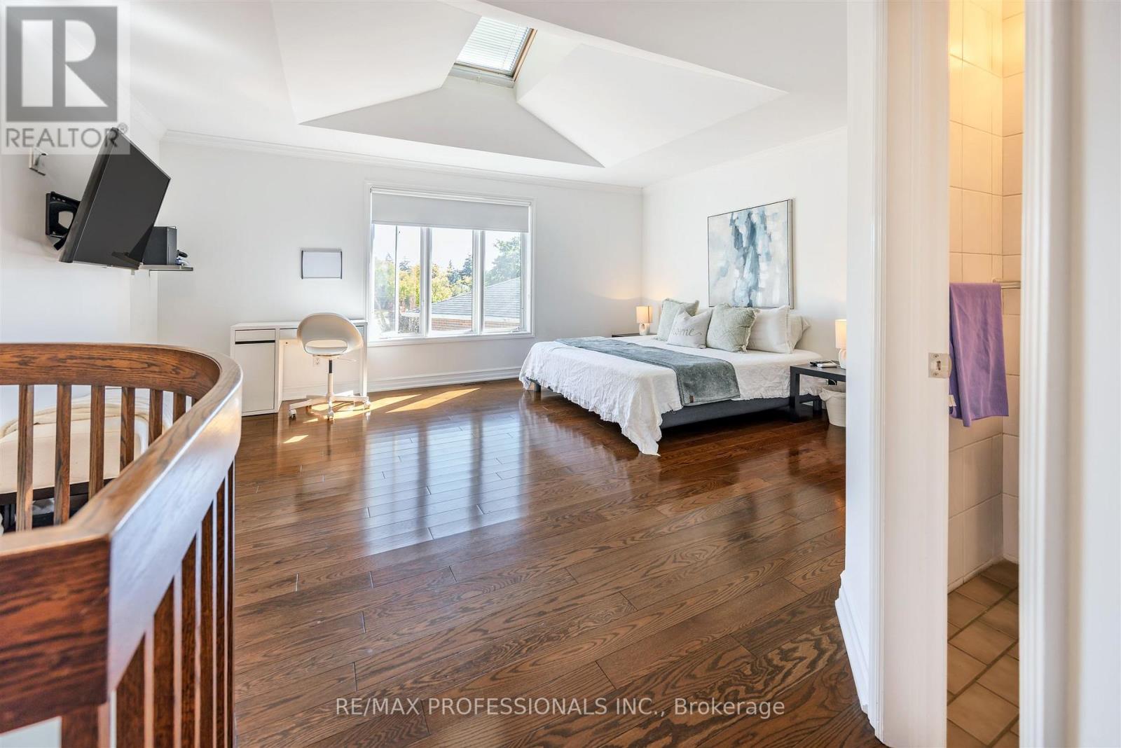 16 Monet Avenue, Toronto, Ontario  M9C 3N7 - Photo 17 - W12438681
