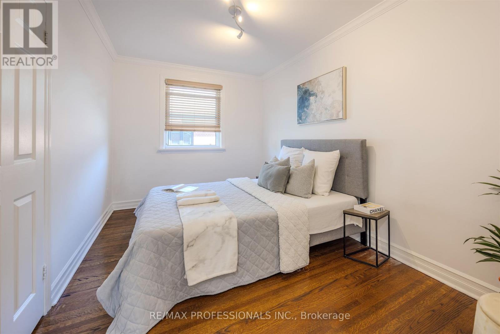 16 Monet Avenue, Toronto, Ontario  M9C 3N7 - Photo 24 - W12438681