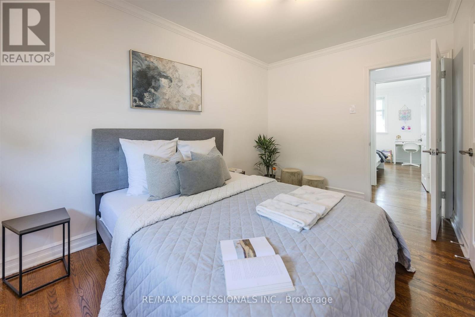16 Monet Avenue, Toronto, Ontario  M9C 3N7 - Photo 25 - W12438681