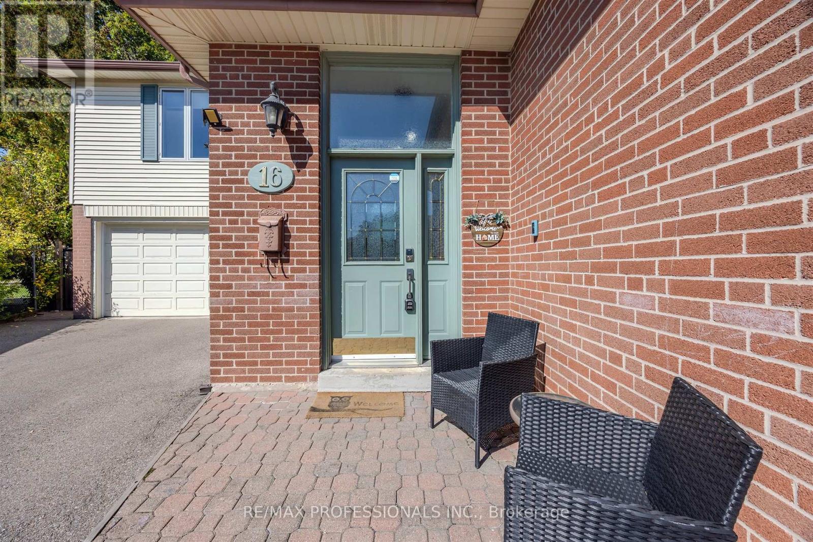 16 Monet Avenue, Toronto, Ontario  M9C 3N7 - Photo 3 - W12438681