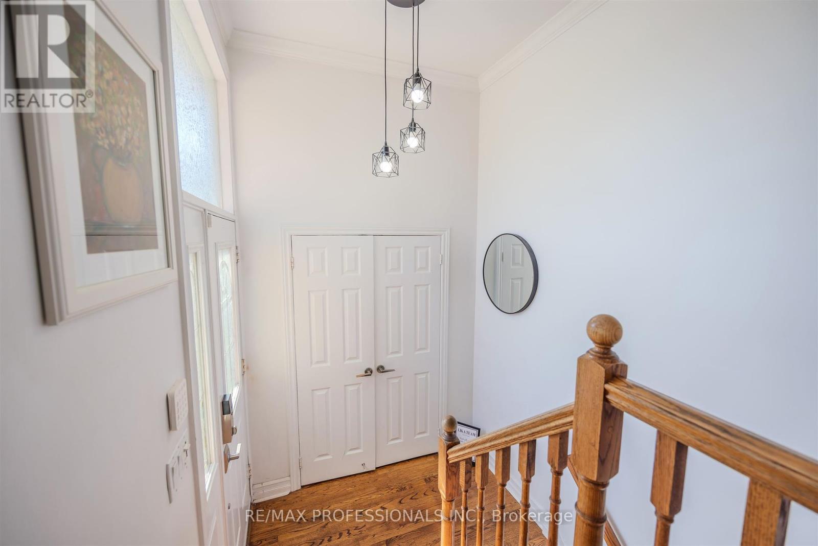16 Monet Avenue, Toronto, Ontario  M9C 3N7 - Photo 5 - W12438681