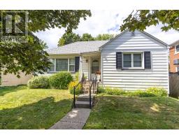 48 MINNEWAWA ROAD, Mississauga, Ontario
