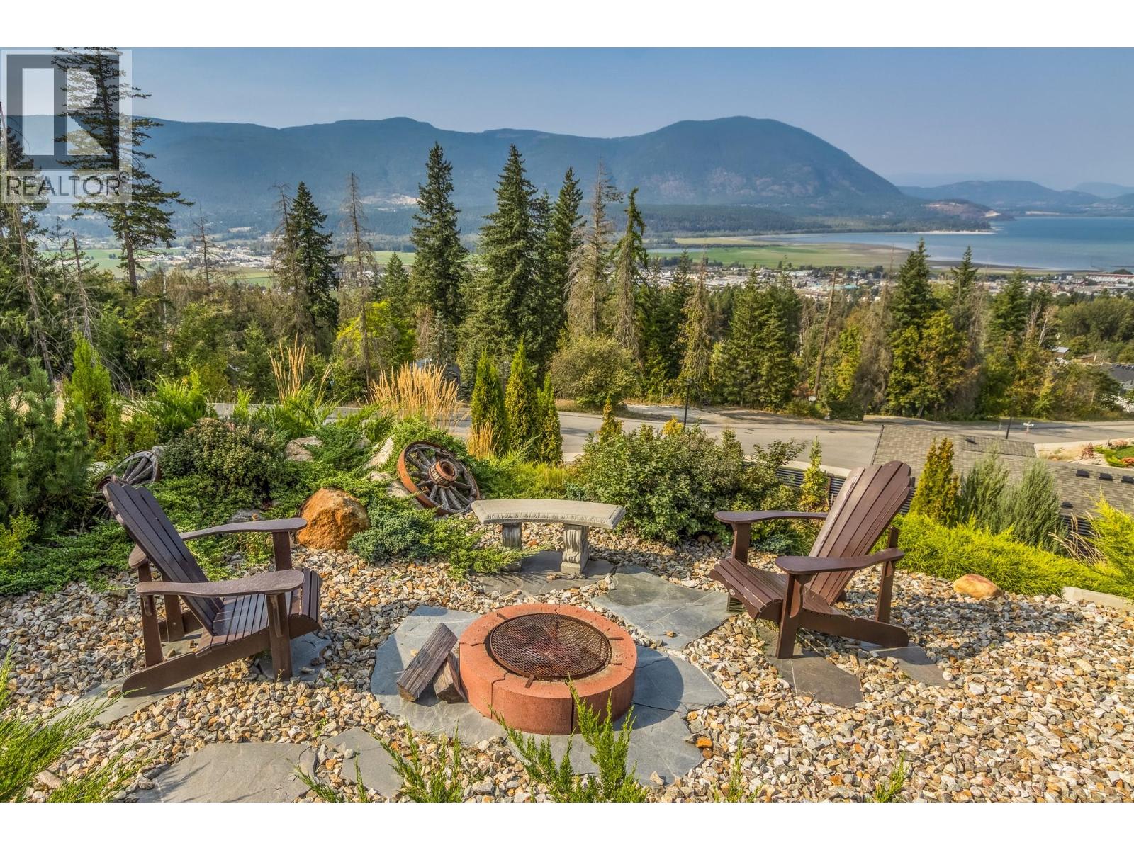 1061 19 Avenue Se, Salmon Arm, British Columbia  V1E 0E6 - Photo 54 - 10363286