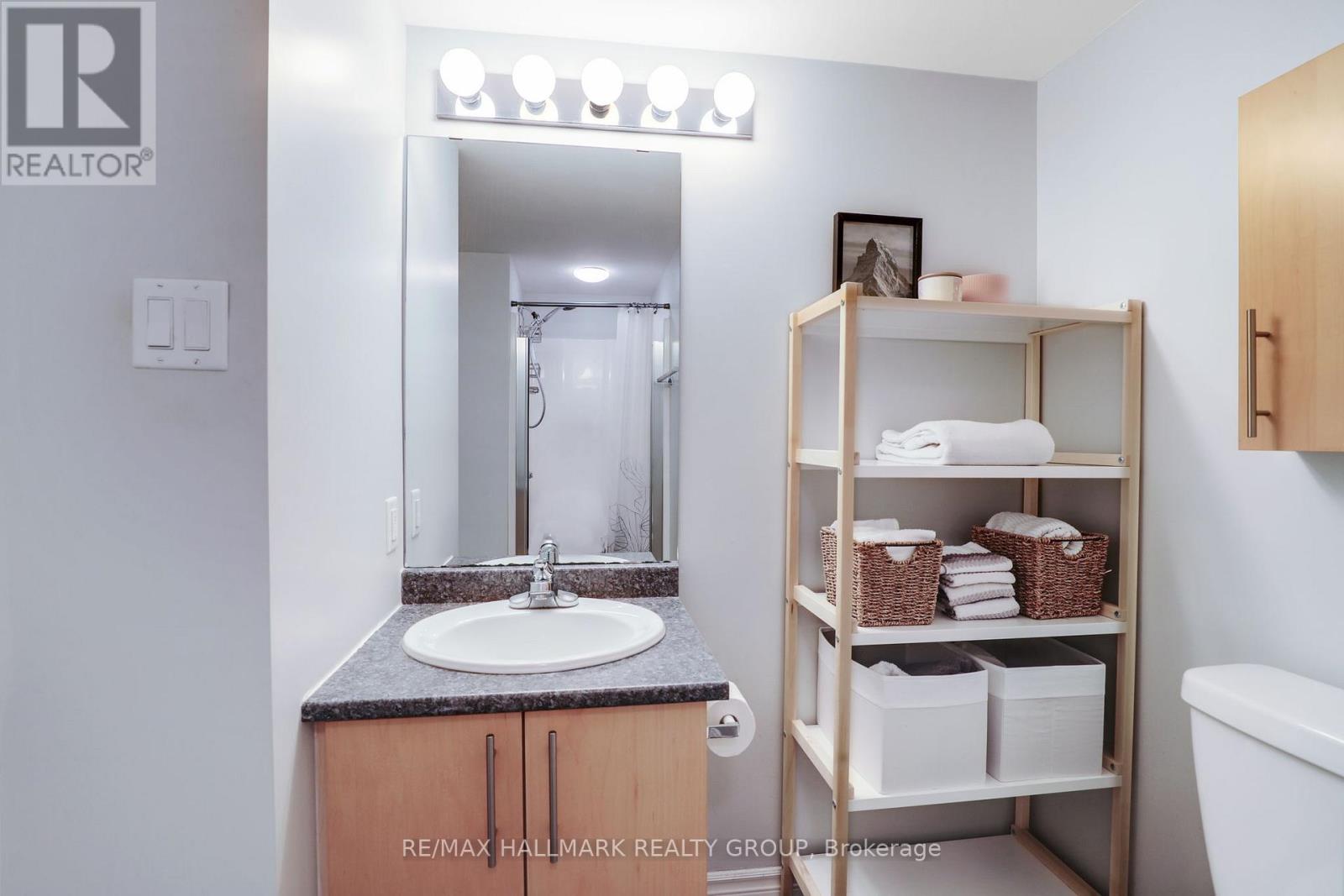 504 - 200 Rideau Street, Ottawa, Ontario  K1N 5Y1 - Photo 17 - X12438698