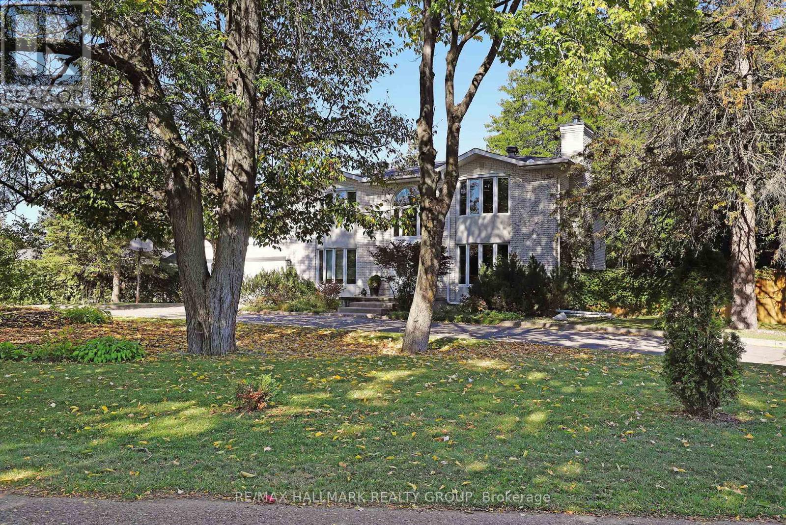 3062 Upper Otterson Place, Ottawa, Ontario  K1V 7B6 - Photo 2 - X12438725