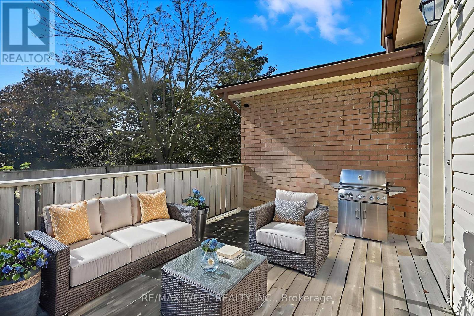 816 Brealey Drive, Peterborough, Ontario  K9K 2M8 - Photo 9 - X12438620