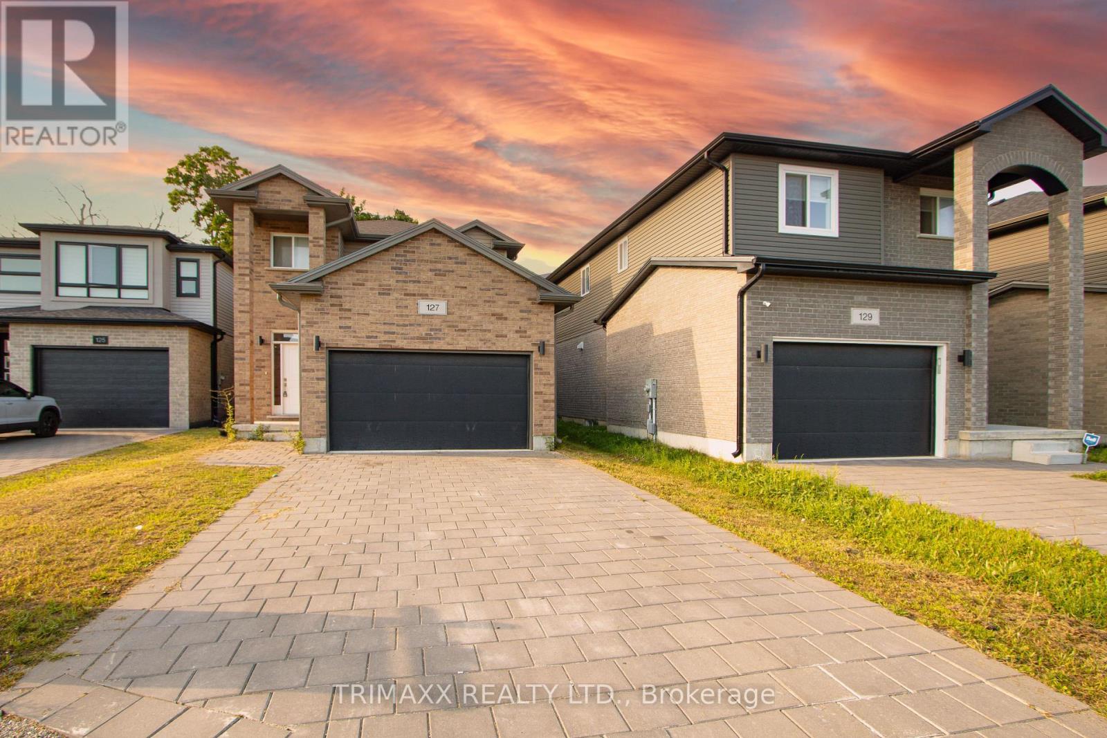 127 Marconi Court, London East, Ontario  N5V 0C9 - Photo 3 - X12438641