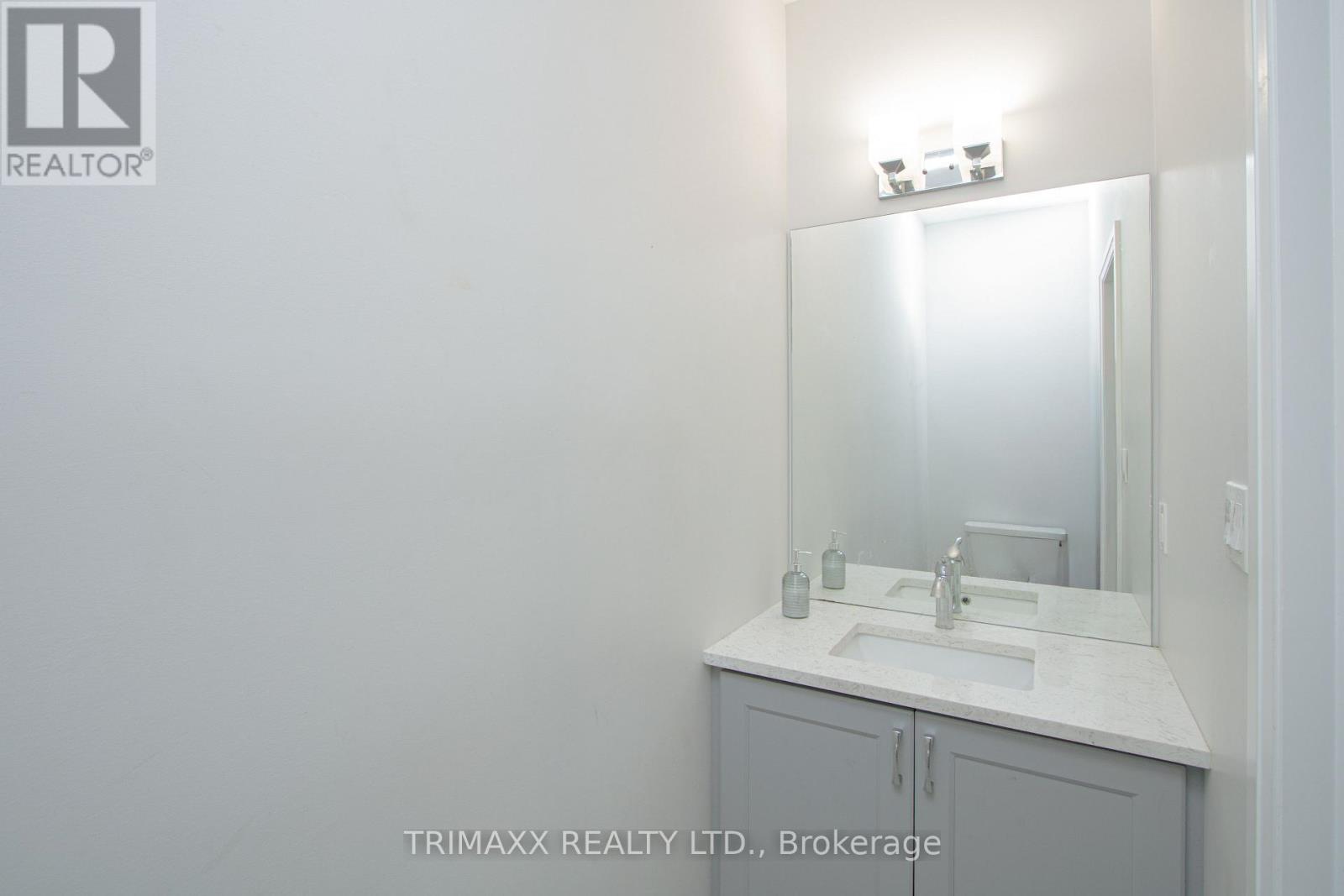 127 Marconi Court, London East, Ontario  N5V 0C9 - Photo 30 - X12438641