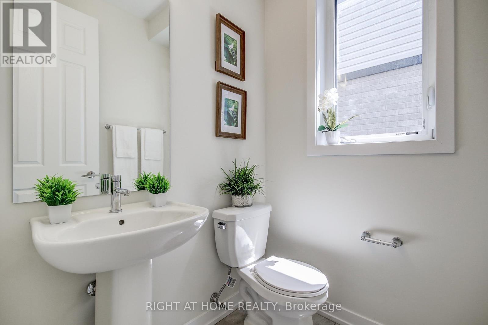 204 Wilmot Road, Brantford, Ontario  N3T 5L5 - Photo 5 - X12438667