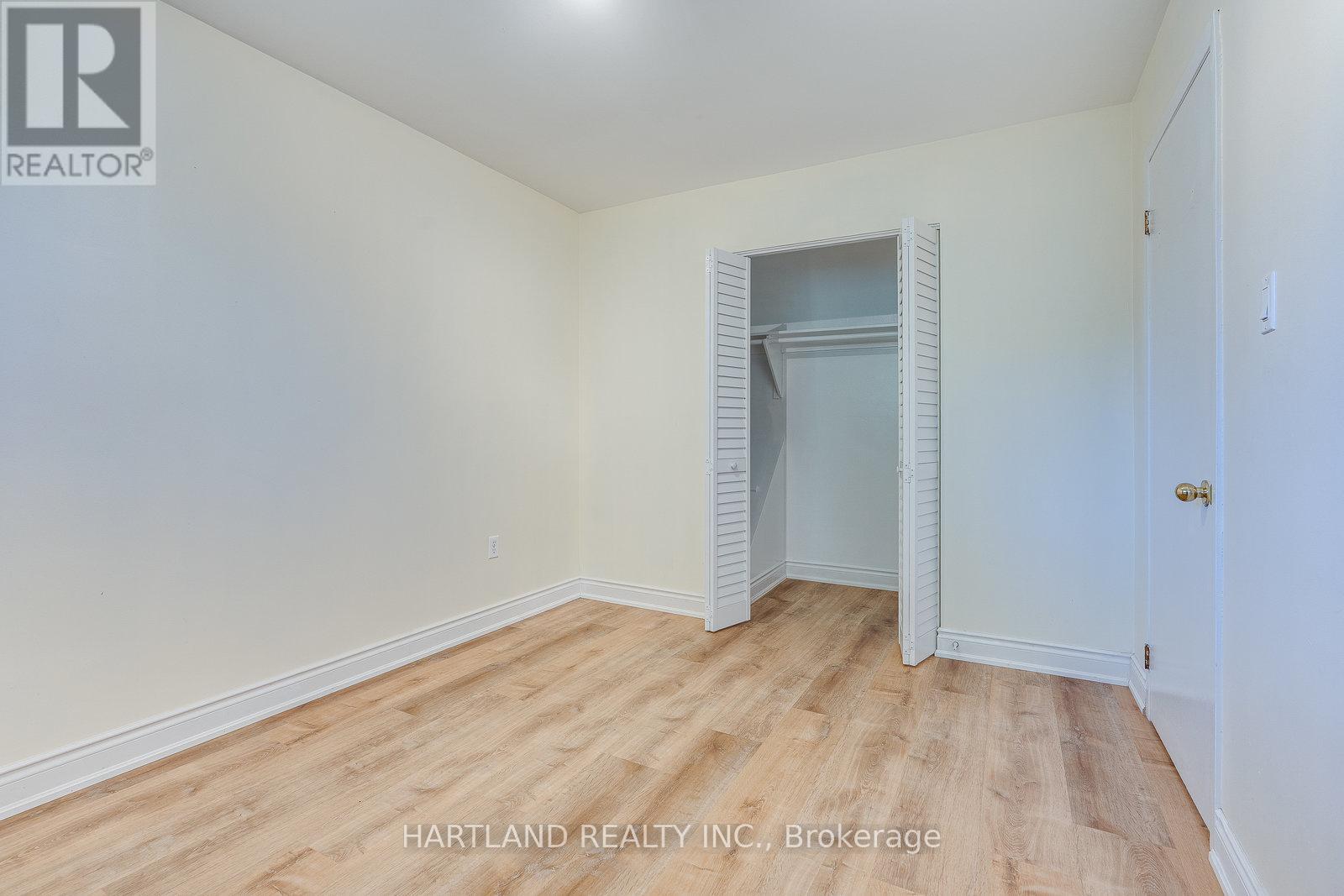 11 Maitland Avenue, Hamilton, Ontario  L9A 3J4 - Photo 11 - X12438686