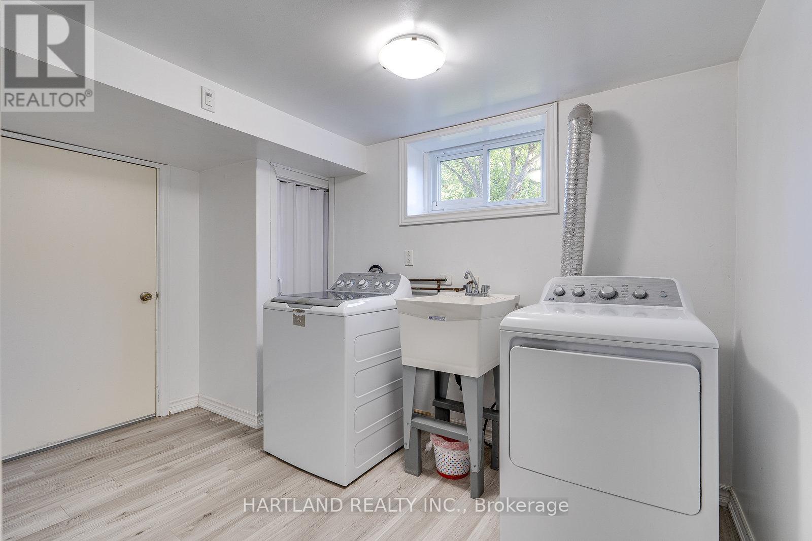 11 Maitland Avenue, Hamilton, Ontario  L9A 3J4 - Photo 23 - X12438686