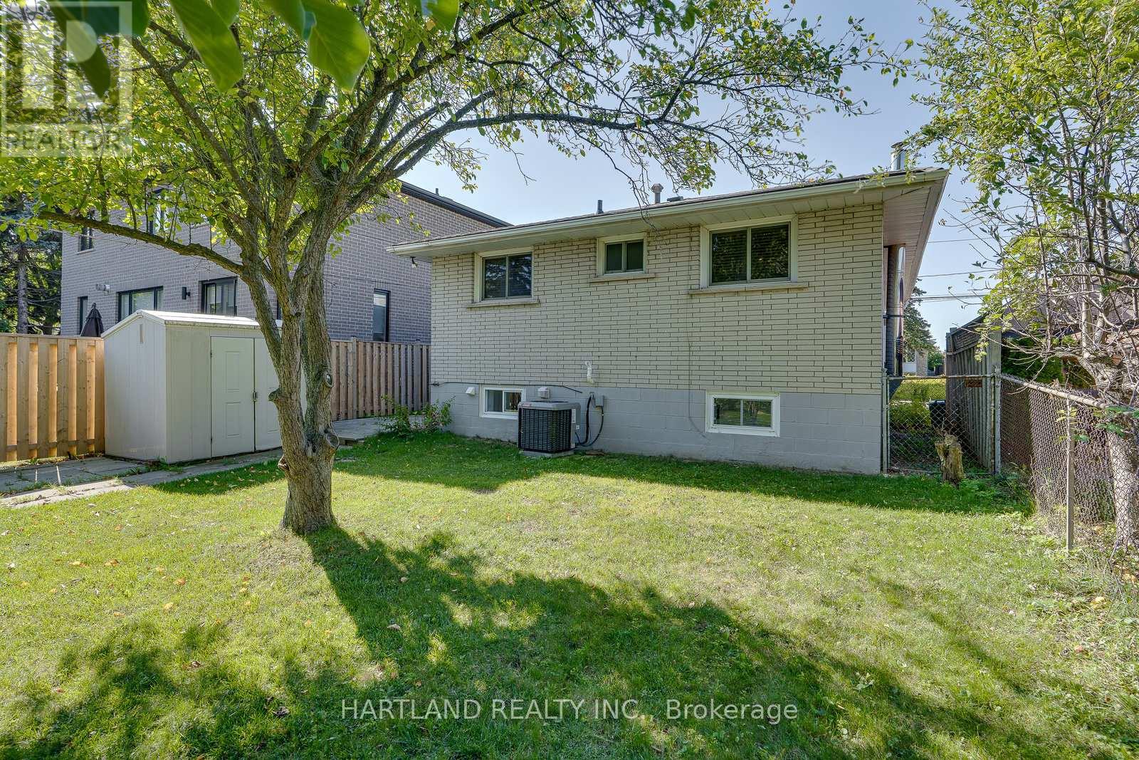 11 Maitland Avenue, Hamilton, Ontario  L9A 3J4 - Photo 25 - X12438686