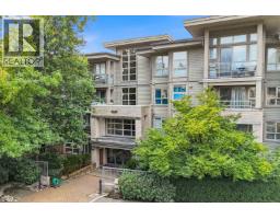 321 9339 UNIVERSITY CRESCENT, Burnaby, British Columbia