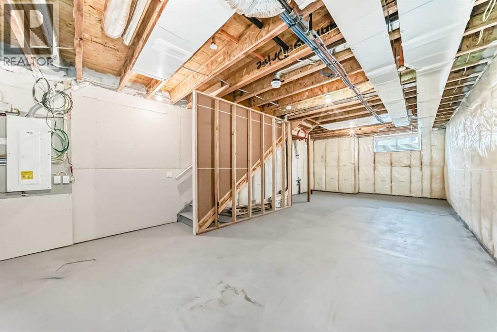 397 Hotchkiss Drive, Calgary, Alberta  T3S 0N1 - Photo 45 - A2238781