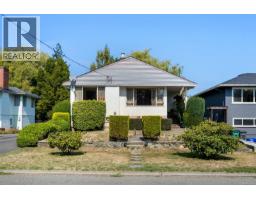 1924 Allenby St Camosun
