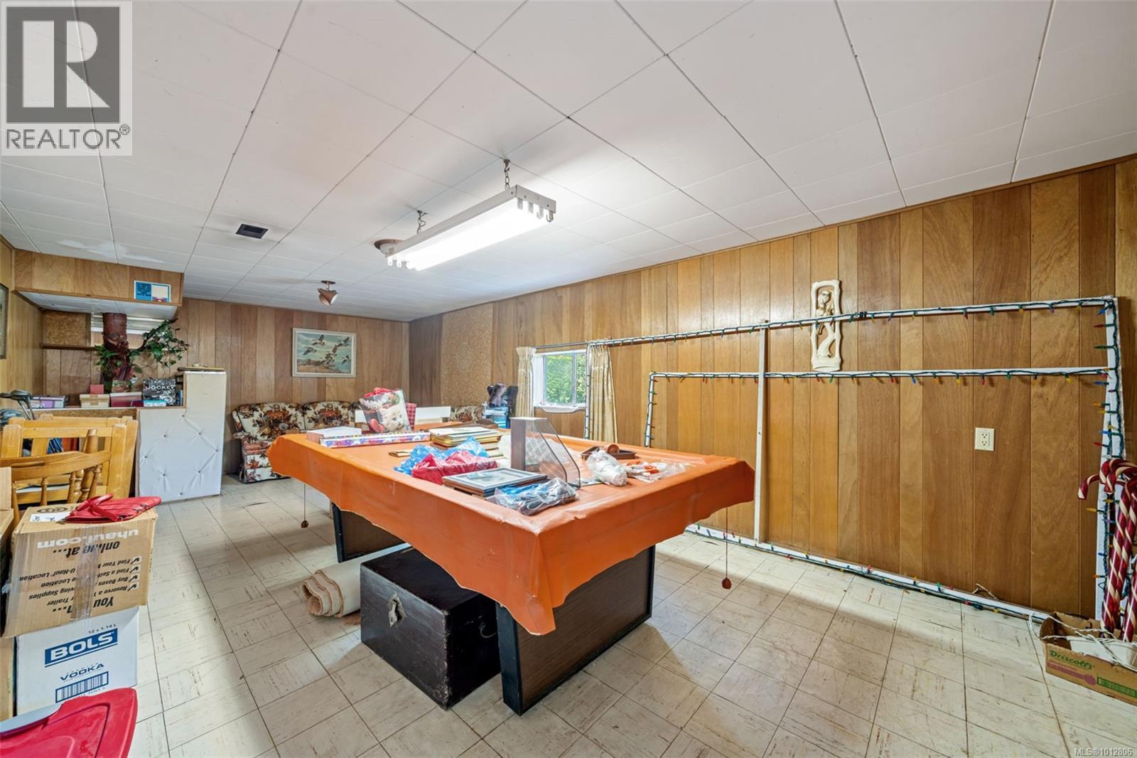 1924 Allenby St, Saanich, British Columbia  V8R 3B8 - Photo 20 - 1012806