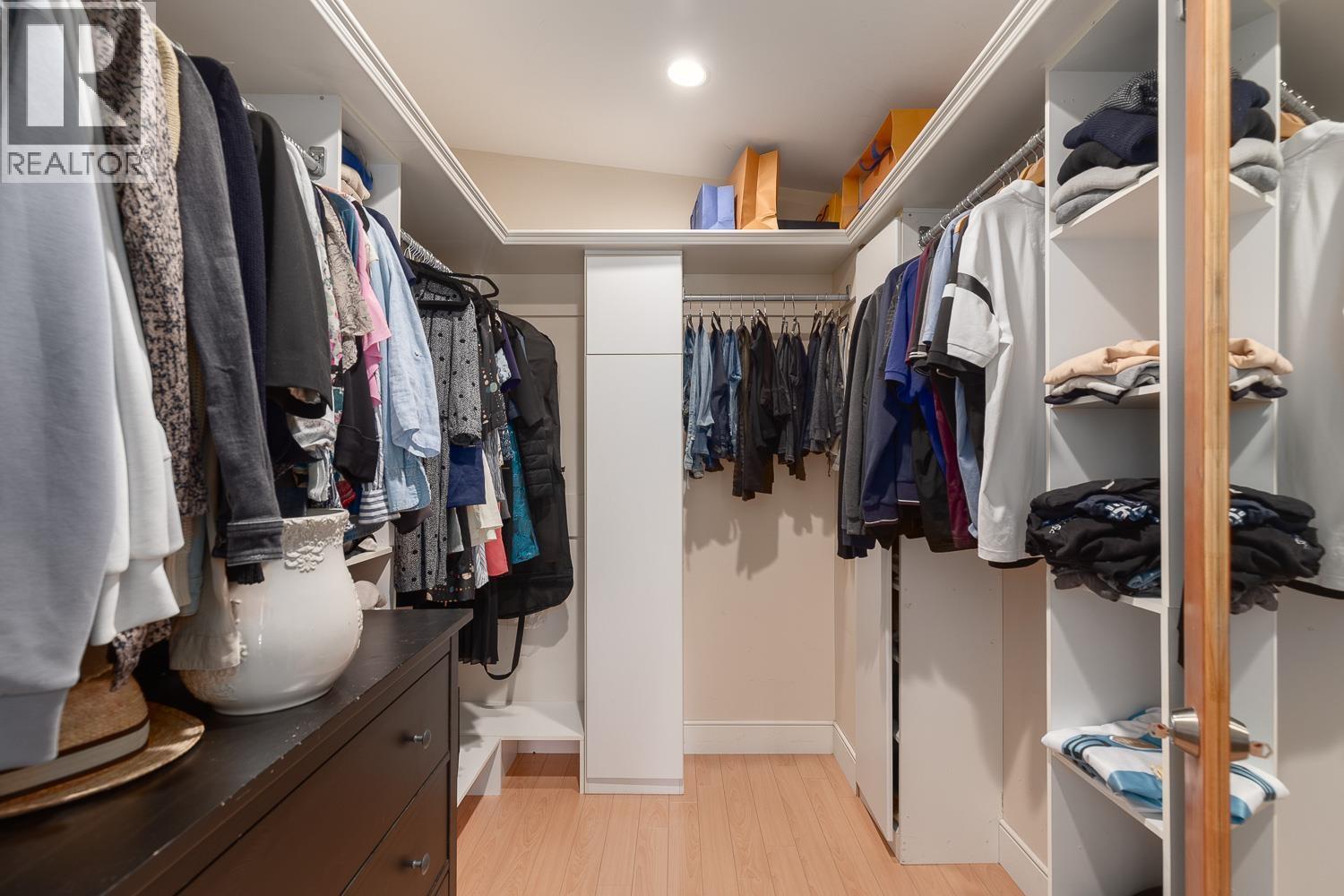 3681 Henderson Avenue, North Vancouver, British Columbia  V7J 3C8 - Photo 18 - R3054242