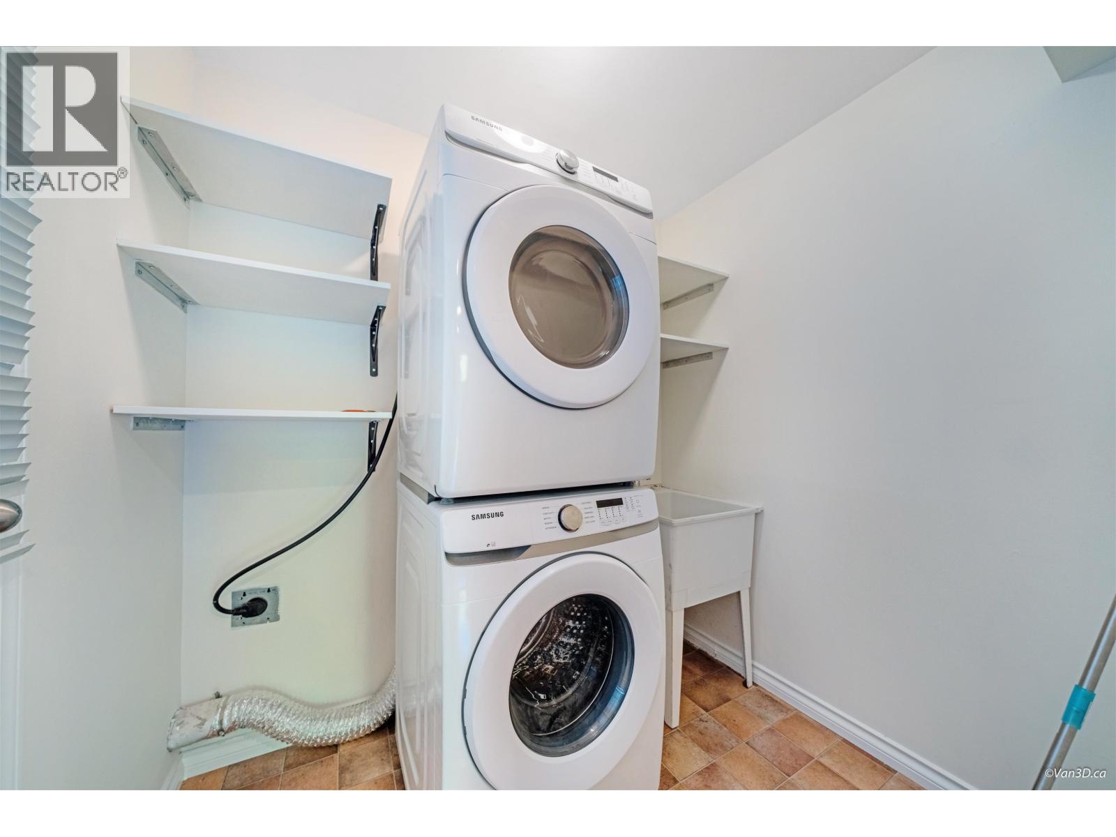1072 Clements Avenue, North Vancouver, British Columbia  V7R 2L4 - Photo 14 - R3054243