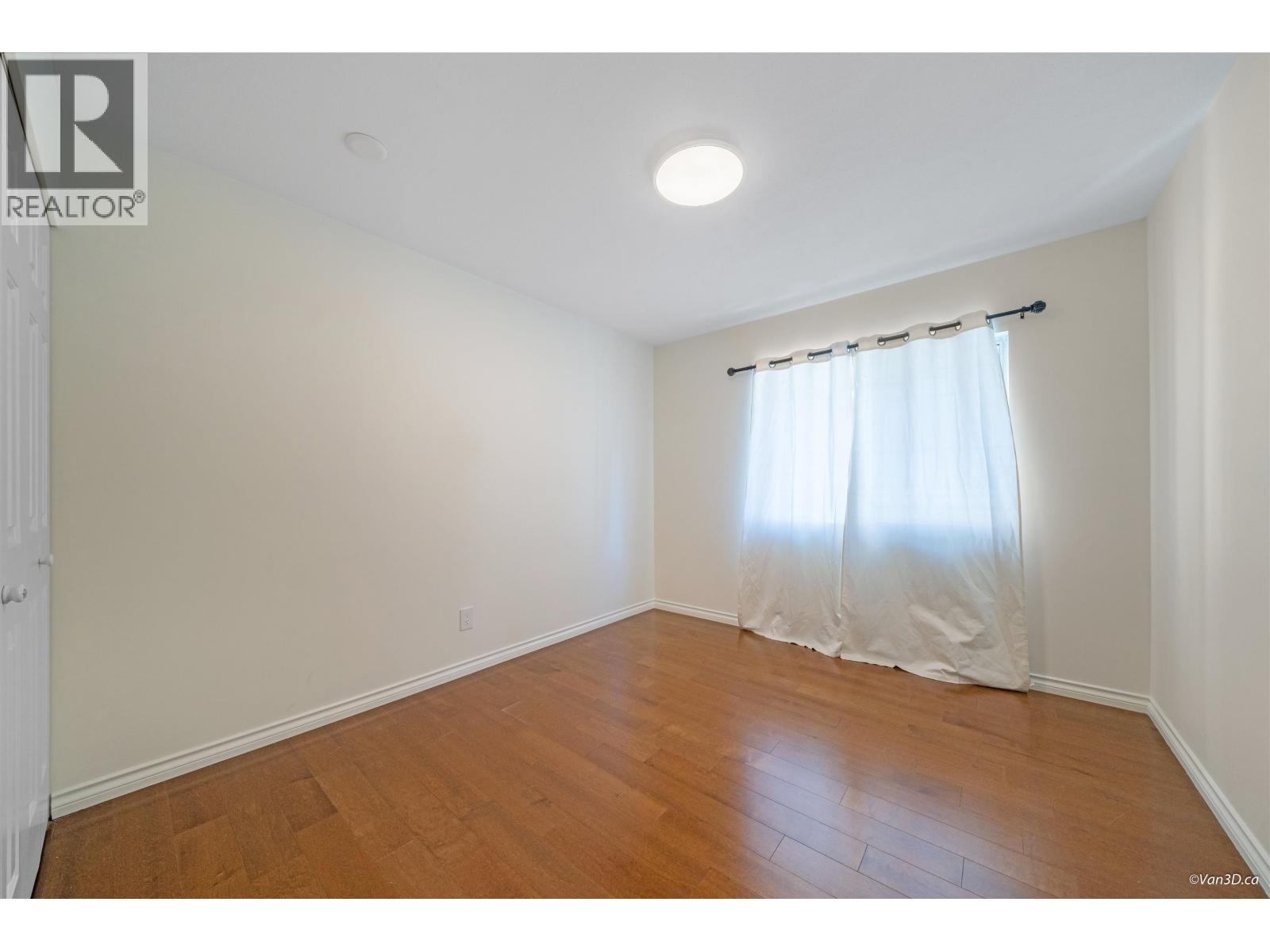 1072 Clements Avenue, North Vancouver, British Columbia  V7R 2L4 - Photo 16 - R3054243