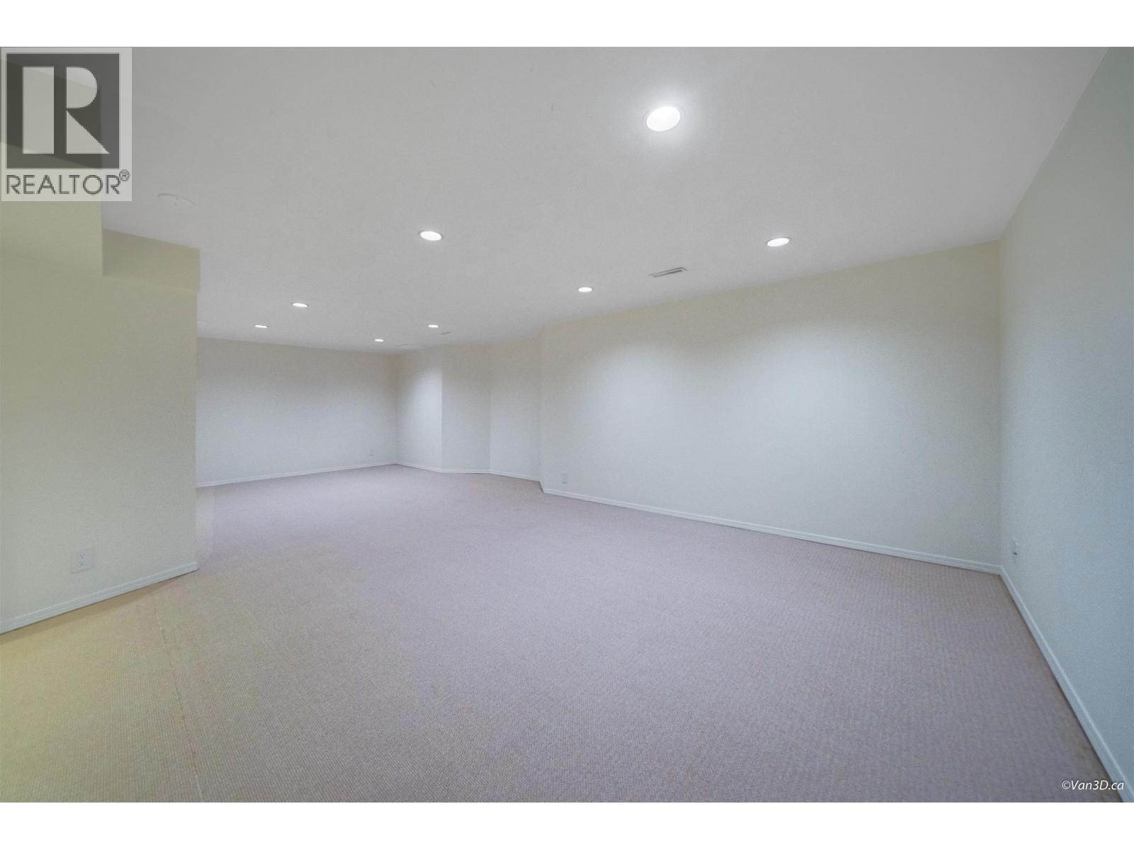 1072 Clements Avenue, North Vancouver, British Columbia  V7R 2L4 - Photo 24 - R3054243