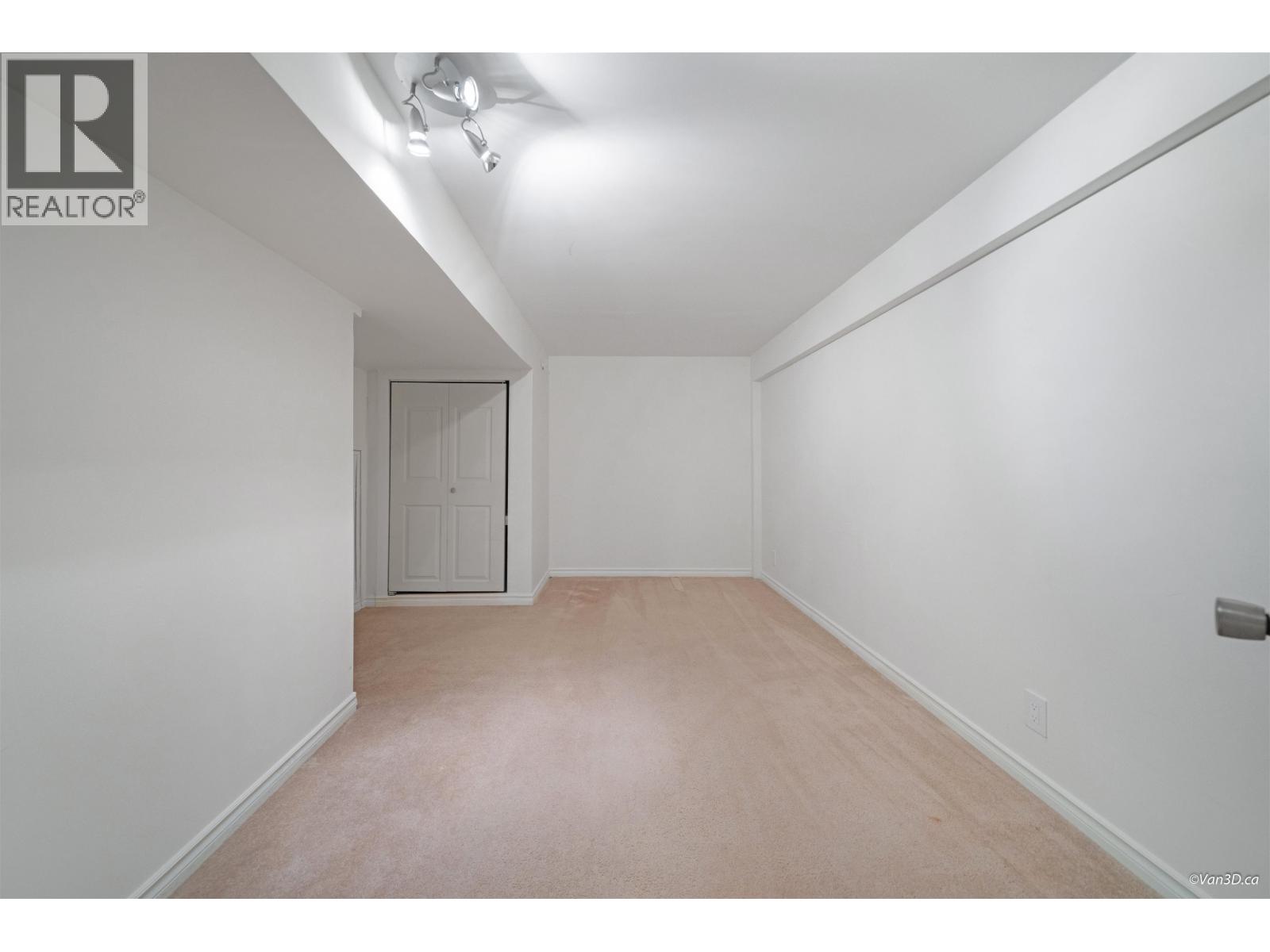1072 Clements Avenue, North Vancouver, British Columbia  V7R 2L4 - Photo 28 - R3054243
