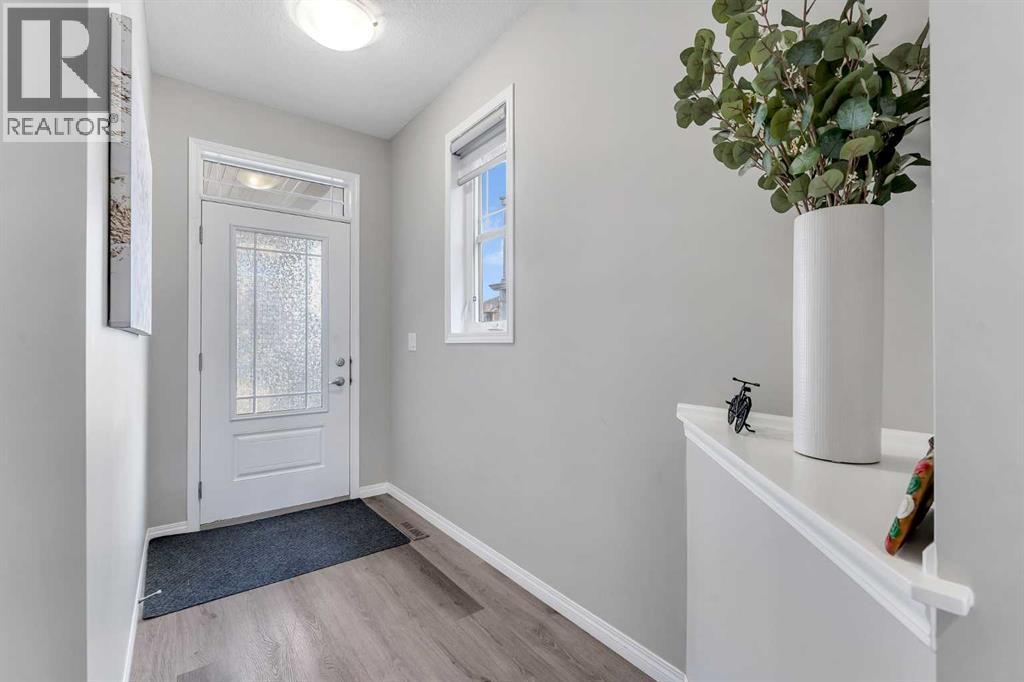 78 Osborne Common Sw, Airdrie, Alberta  T4B 5E4 - Photo 2 - A2249019