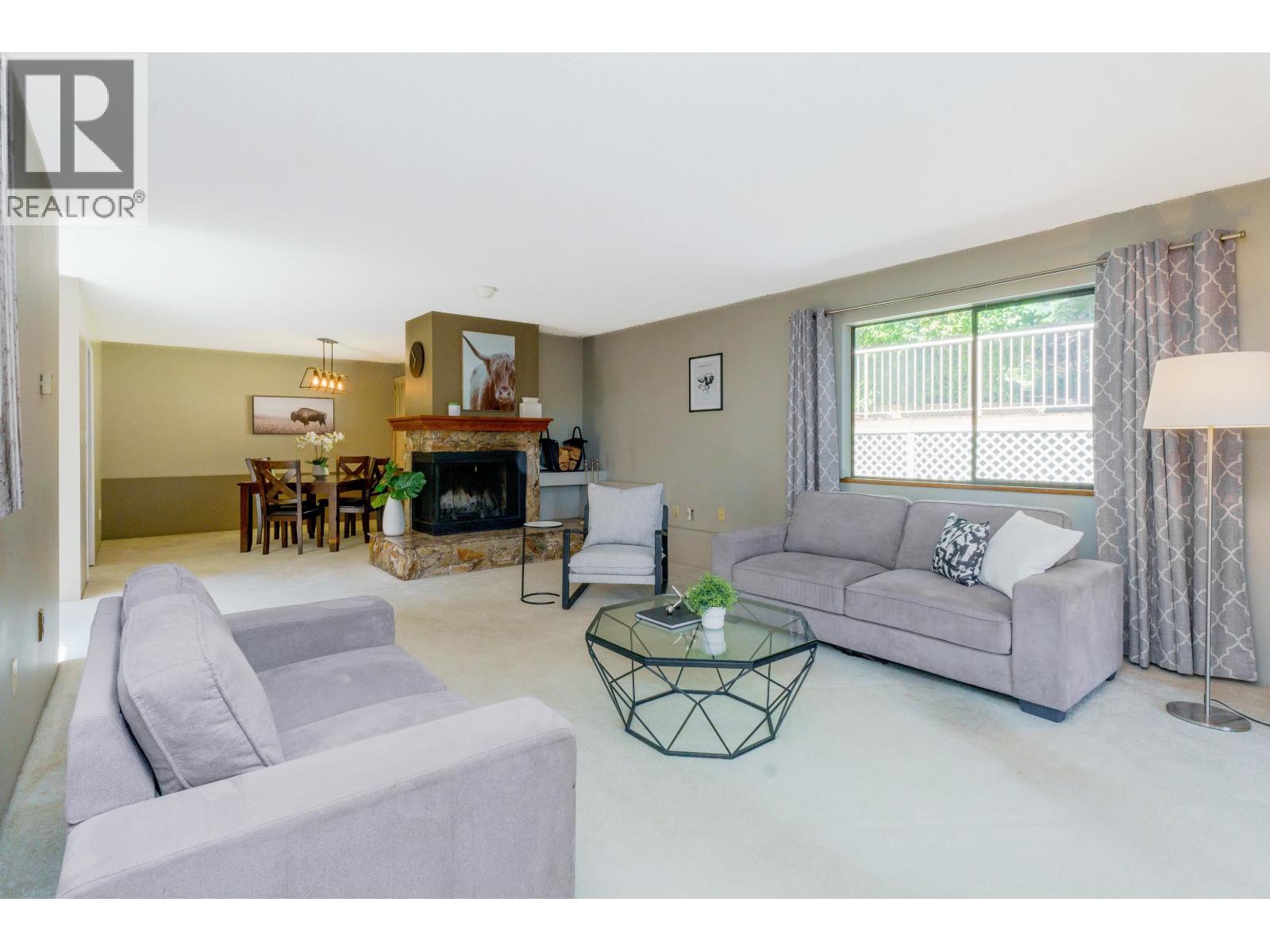1261 LANSDOWNE DRIVE, Coquitlam, British Columbia