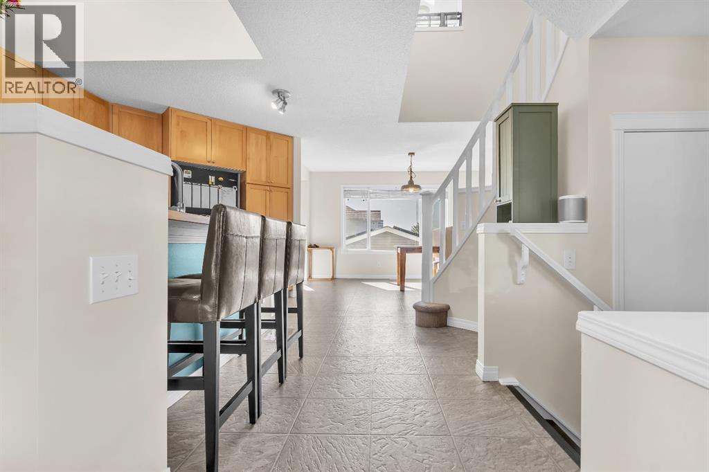 140 Tuscany Ridge Terrace Nw, Calgary, Alberta  T3L 3A6 - Photo 12 - A2258097