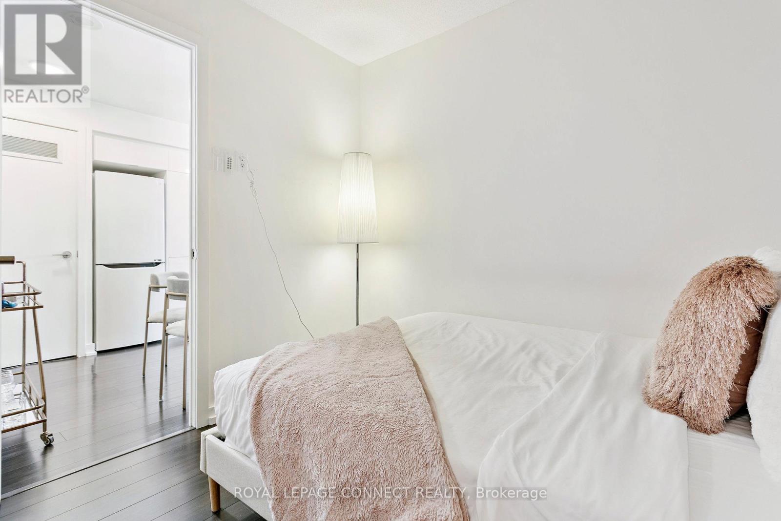 921 - 151 Dan Leckie Way, Toronto, Ontario  M5V 4B2 - Photo 10 - C12438707
