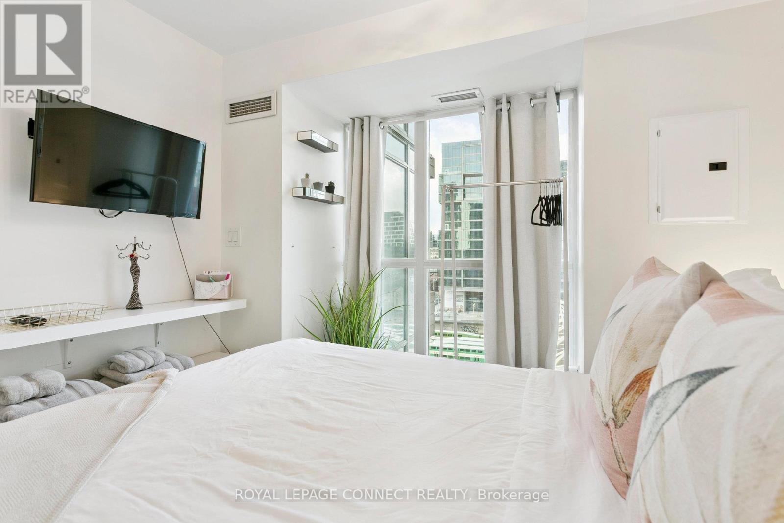 921 - 151 Dan Leckie Way, Toronto, Ontario  M5V 4B2 - Photo 14 - C12438707