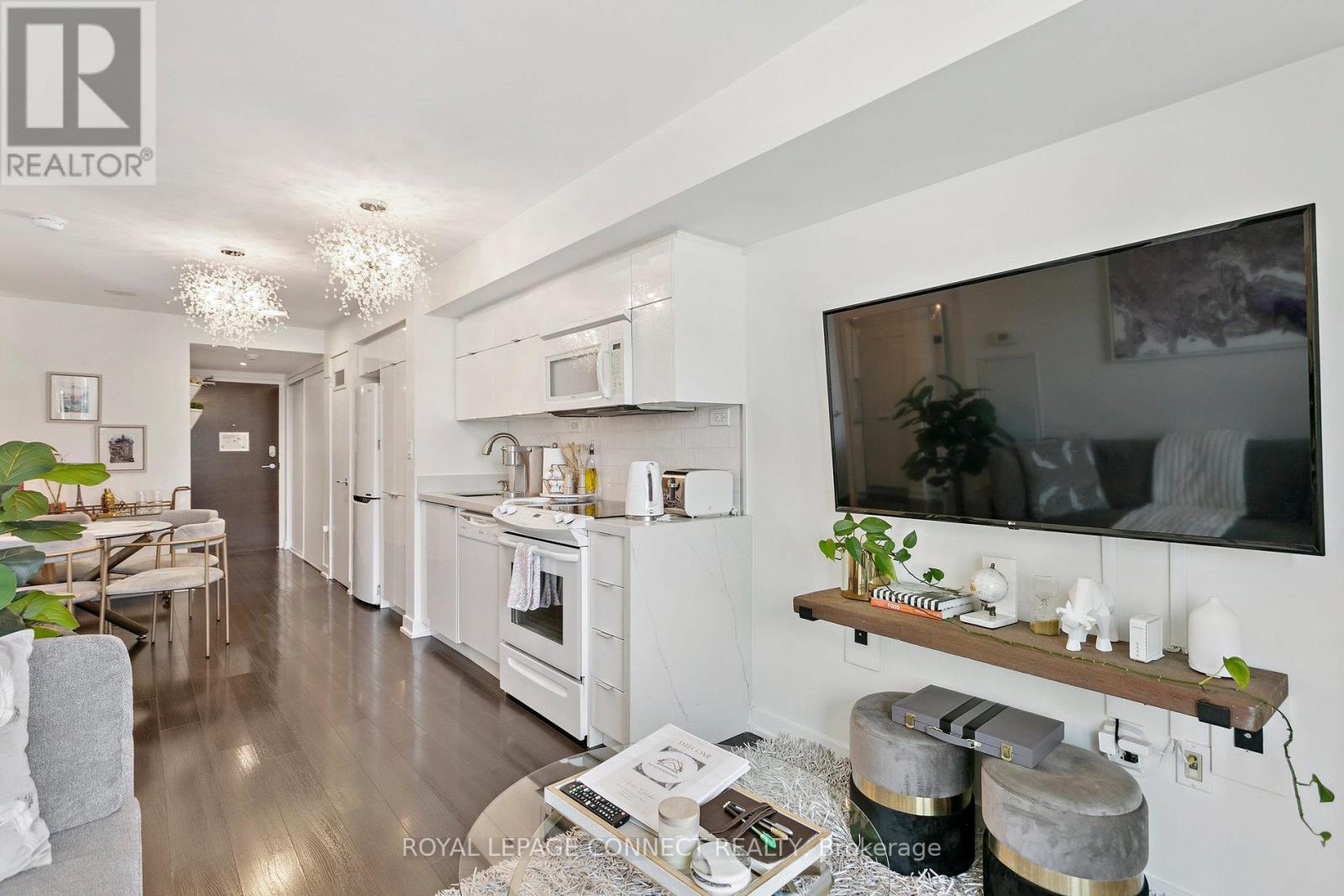 921 - 151 Dan Leckie Way, Toronto, Ontario  M5V 4B2 - Photo 7 - C12438707
