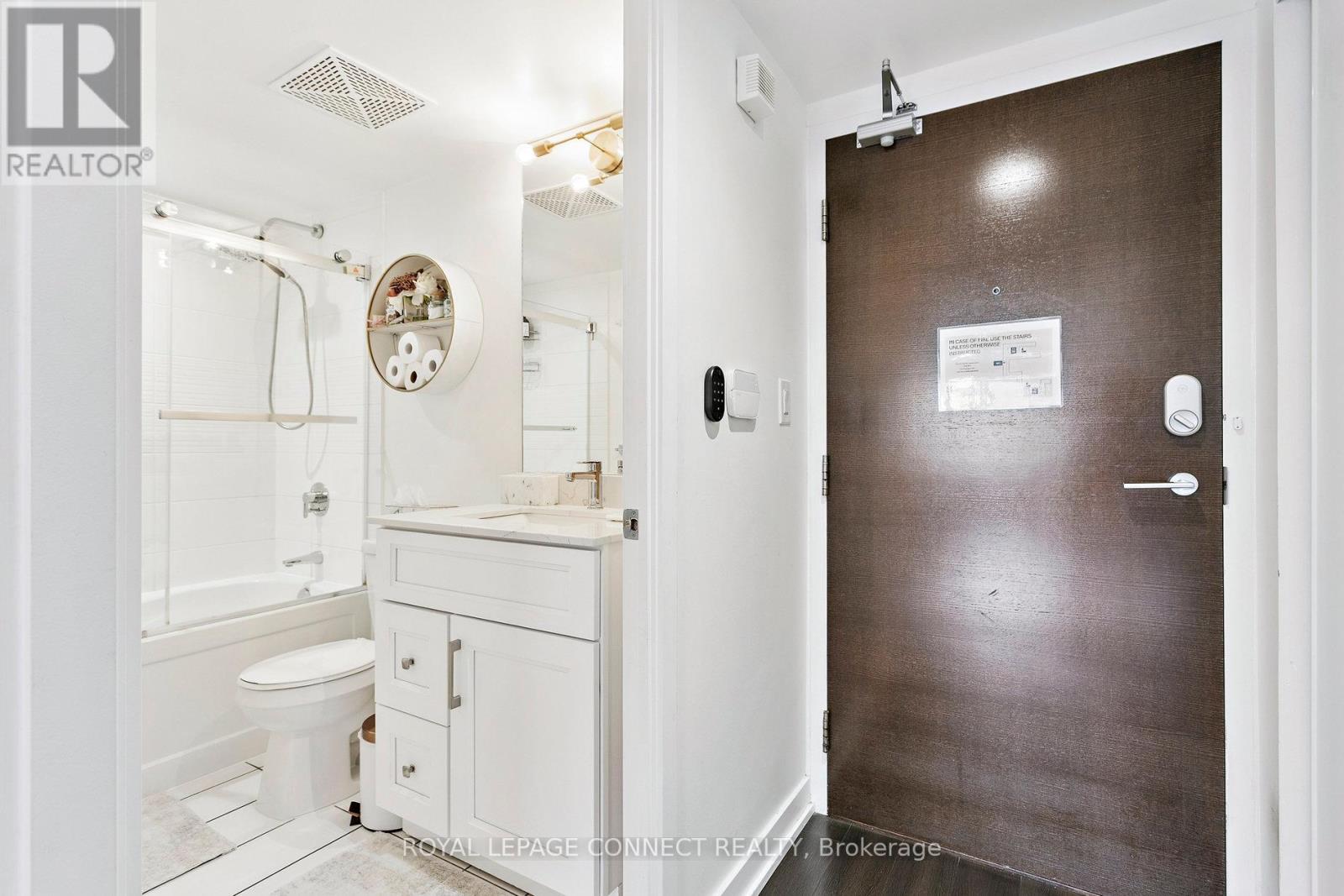 921 - 151 Dan Leckie Way, Toronto, Ontario  M5V 4B2 - Photo 9 - C12438707