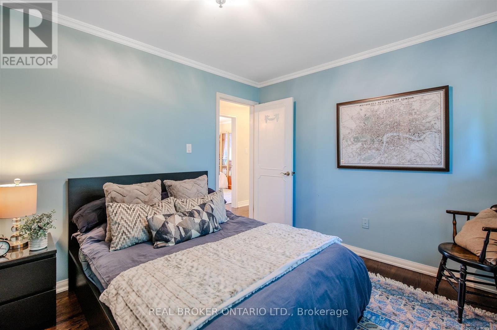 6 Streatham Place, Toronto, Ontario  M9B 6A4 - Photo 24 - W12435633