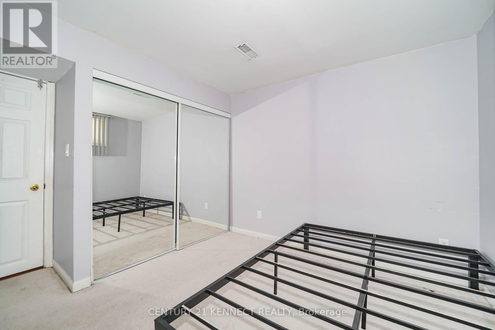 790 Stonehaven Avenue, Newmarket, Ontario  L3X 2G2 - Photo 11 - N12438703