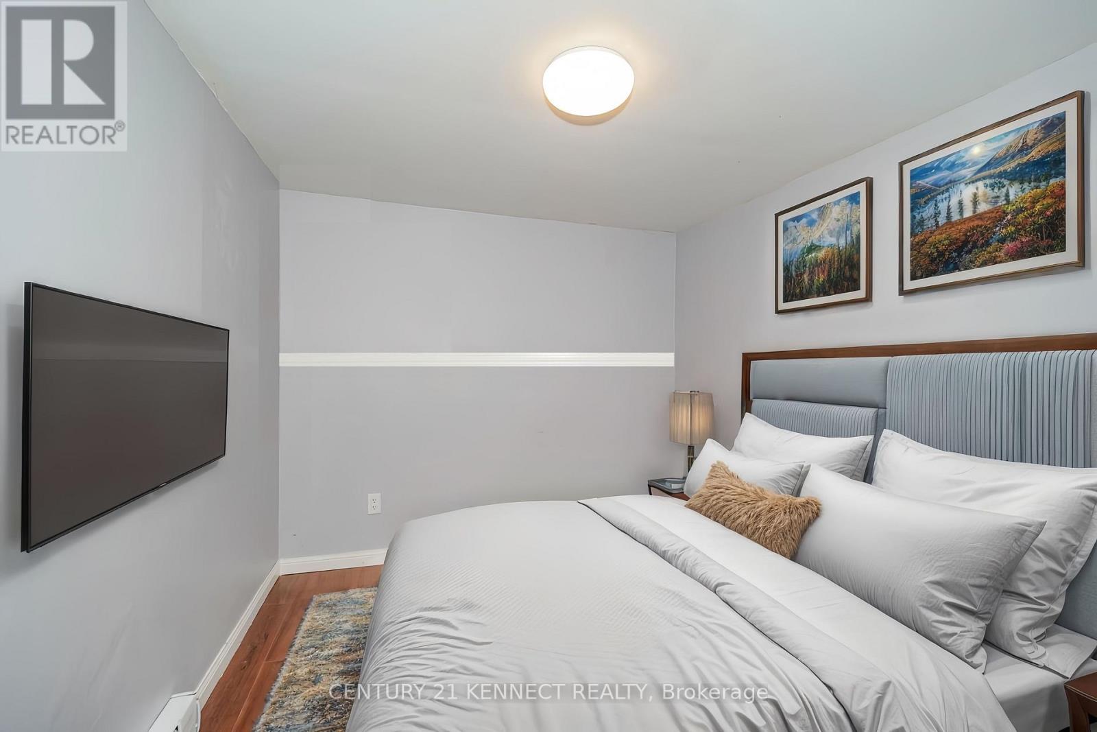 790 Stonehaven Avenue, Newmarket, Ontario  L3X 2G2 - Photo 5 - N12438703