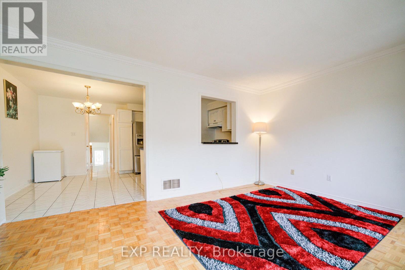 163 Sassafras Circle, Vaughan, Ontario  L4J 8M6 - Photo 16 - N12438717