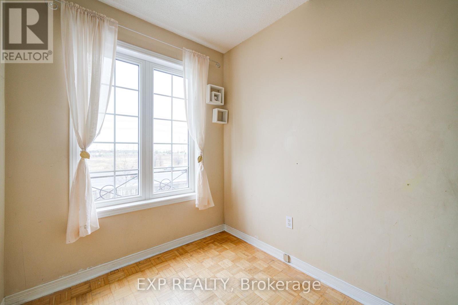 163 Sassafras Circle, Vaughan, Ontario  L4J 8M6 - Photo 19 - N12438717