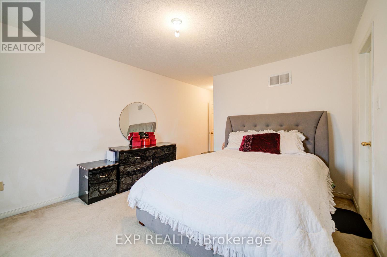 163 Sassafras Circle, Vaughan, Ontario  L4J 8M6 - Photo 23 - N12438717