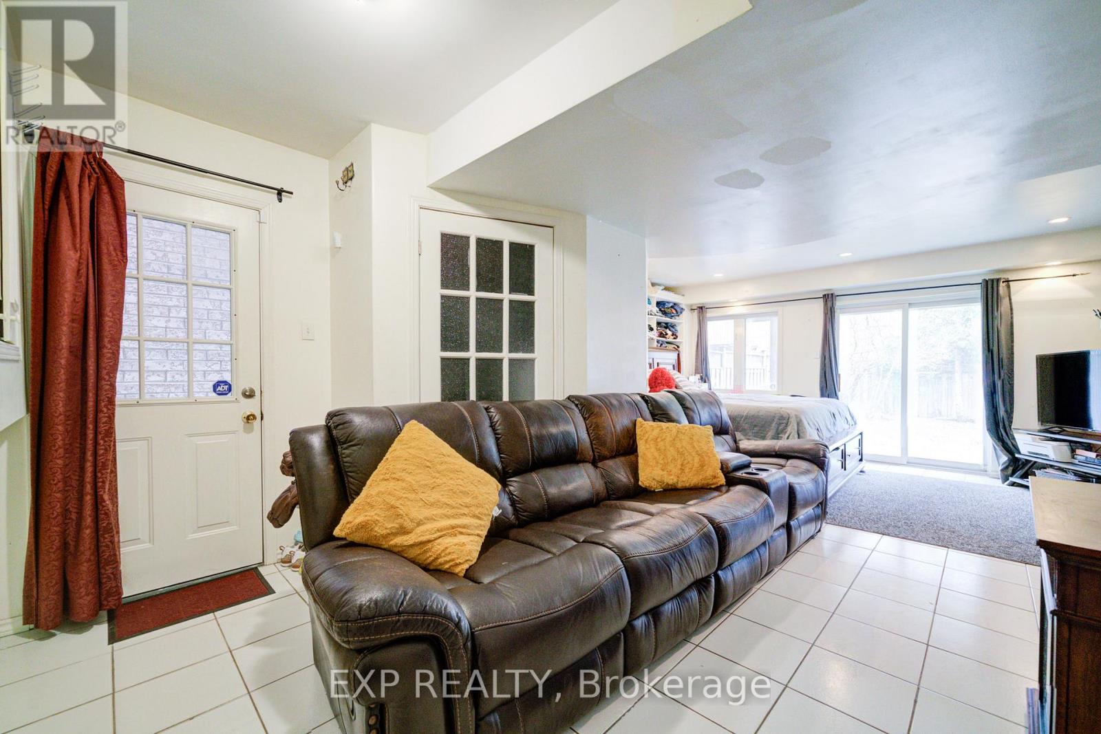 163 Sassafras Circle, Vaughan, Ontario  L4J 8M6 - Photo 35 - N12438717