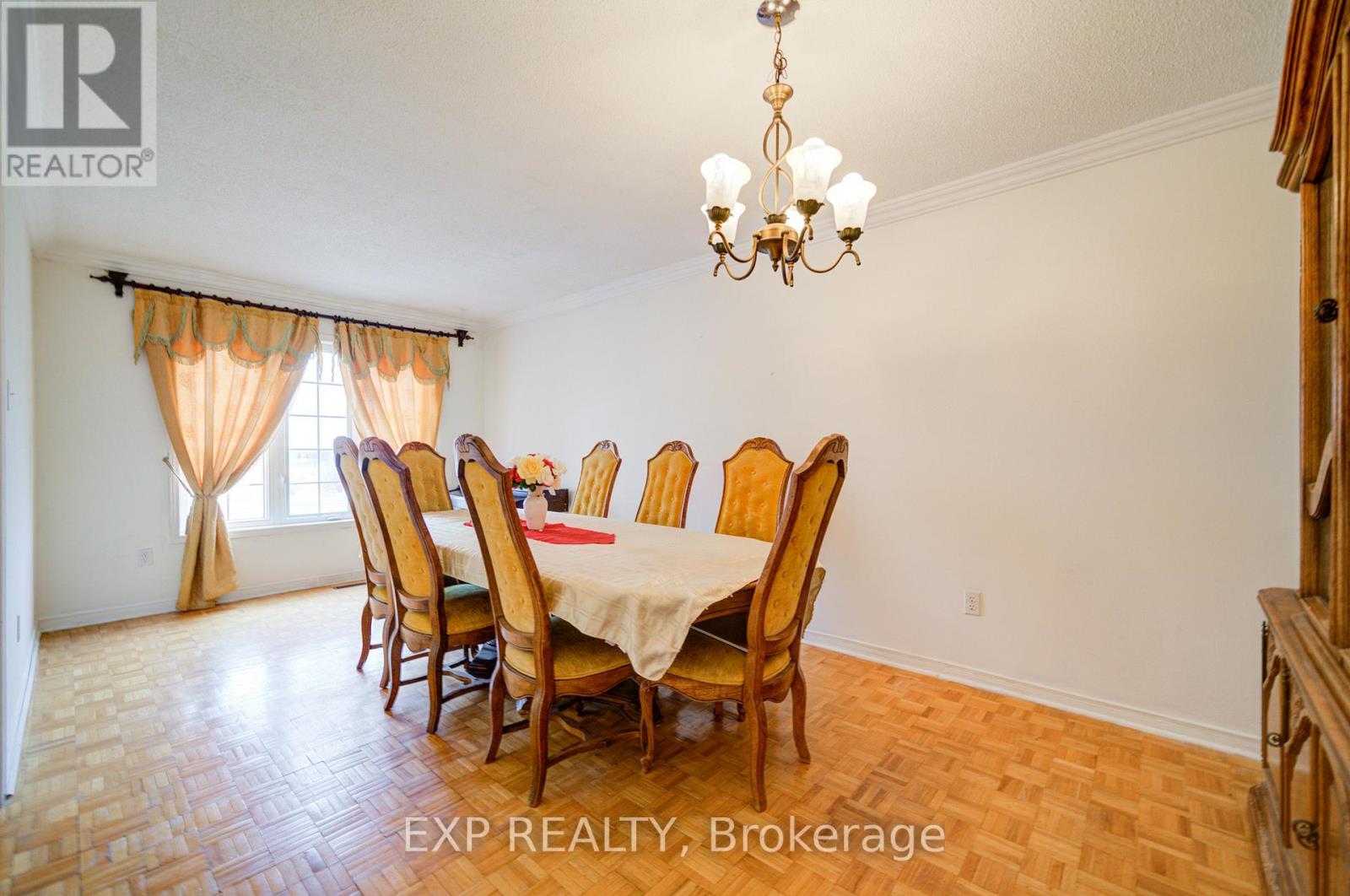 163 Sassafras Circle, Vaughan, Ontario  L4J 8M6 - Photo 5 - N12438717