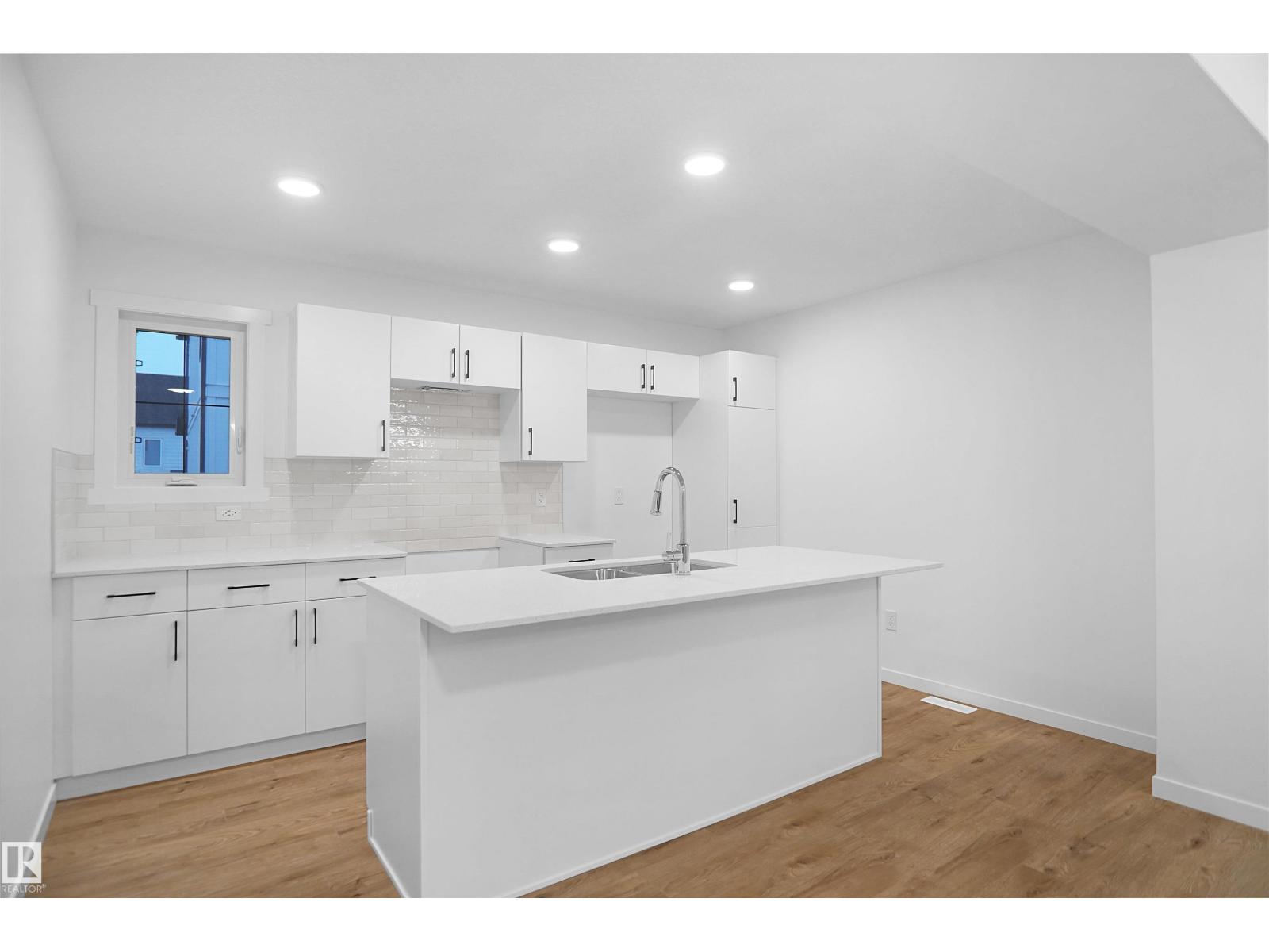 #20 29 Airport Rd Nw, Edmonton, Alberta  T5G 2P9 - Photo 8 - E4439965