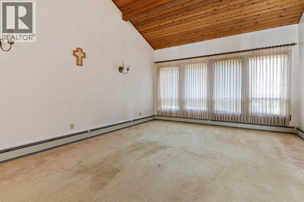 6521 49 Avenue, Camrose, Alberta  T4V 0P6 - Photo 4 - A2256057