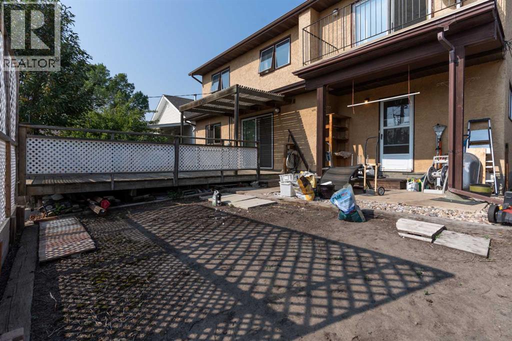 6521 49 Avenue, Camrose, Alberta  T4V 0P6 - Photo 38 - A2256057