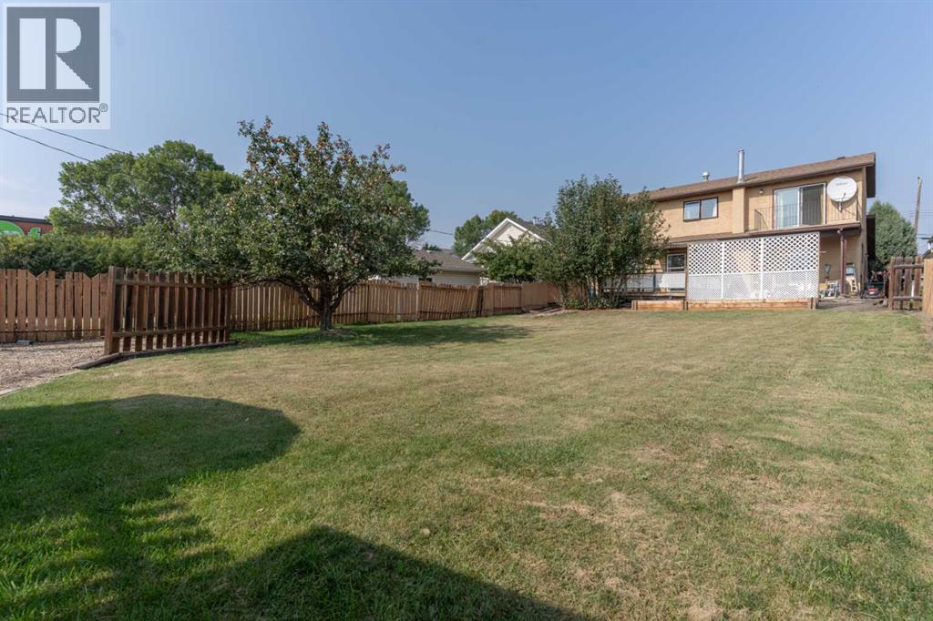 6521 49 Avenue, Camrose, Alberta  T4V 0P6 - Photo 43 - A2256057